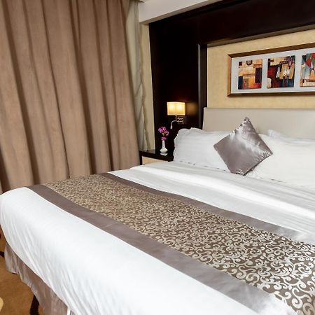 National Park Hotel Baljurashi Extérieur photo